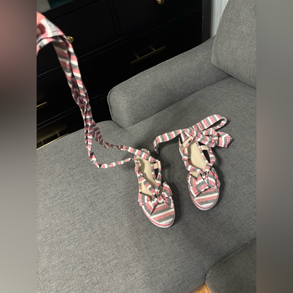 ♥️ Tie up Zara Sandals size 38!!